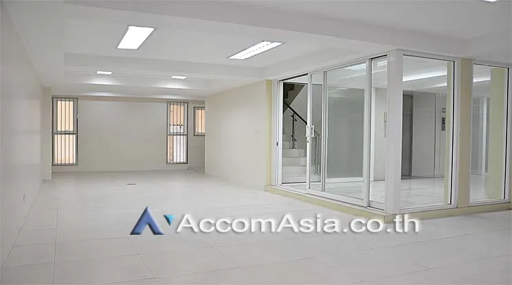 unit Office space For Sale in Silom, Bangkok  near BTS Sala Daeng (AA13163)